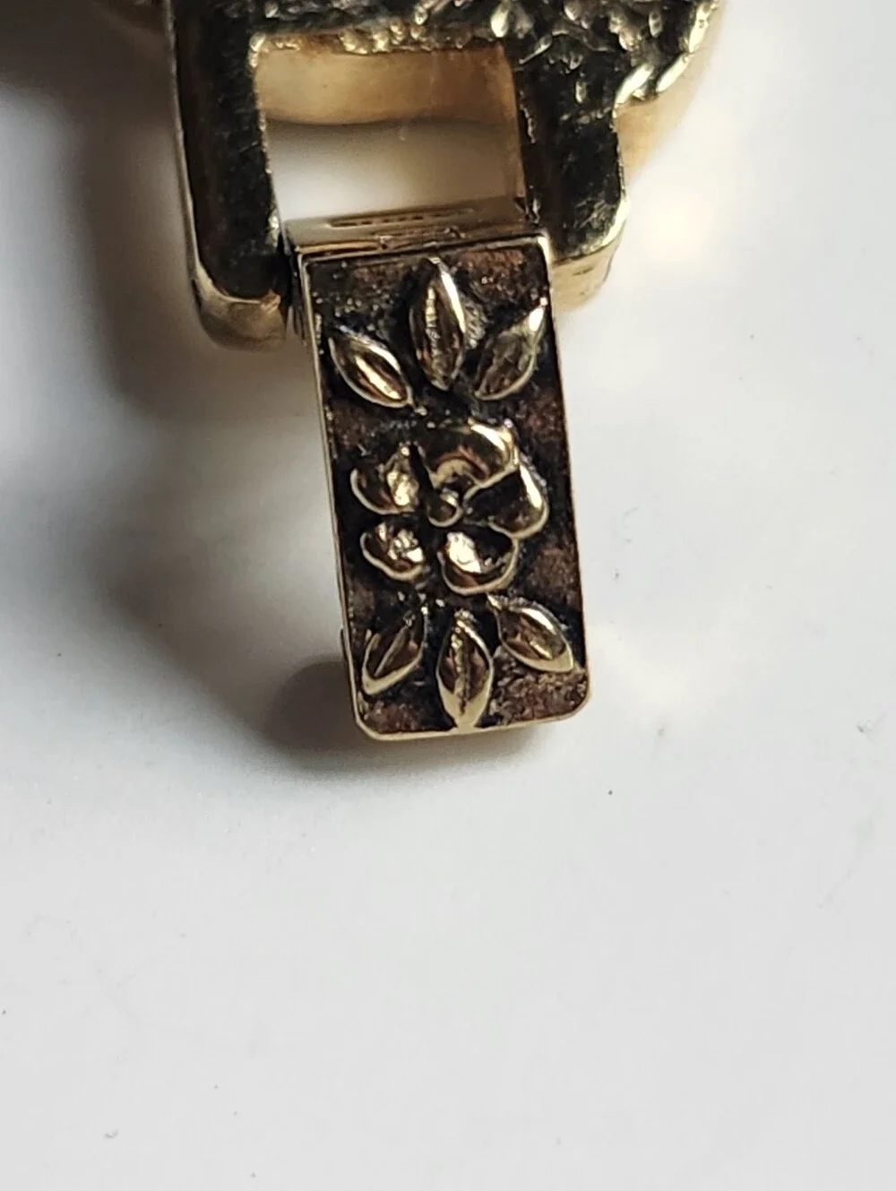 Vintage Gold Tone Floral Bracelet Watch with Cherub Medallions